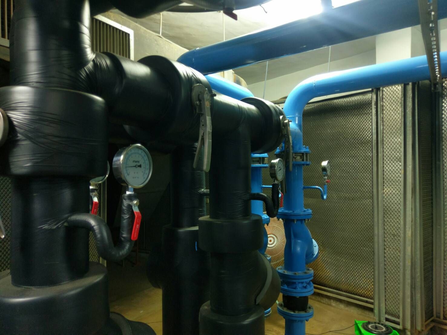 冷氣空調主機設備更新