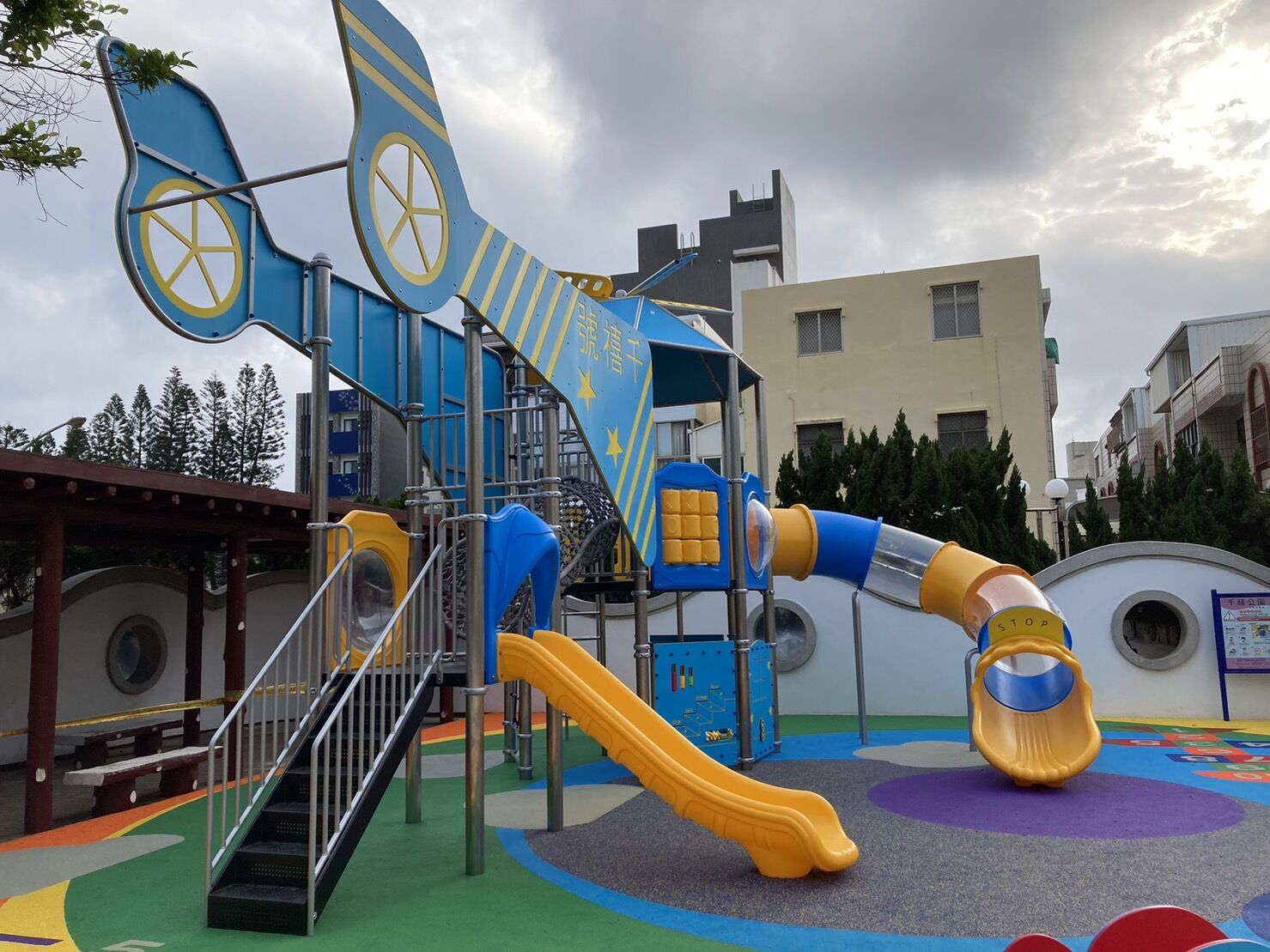 千禧公園共融式遊具設置。